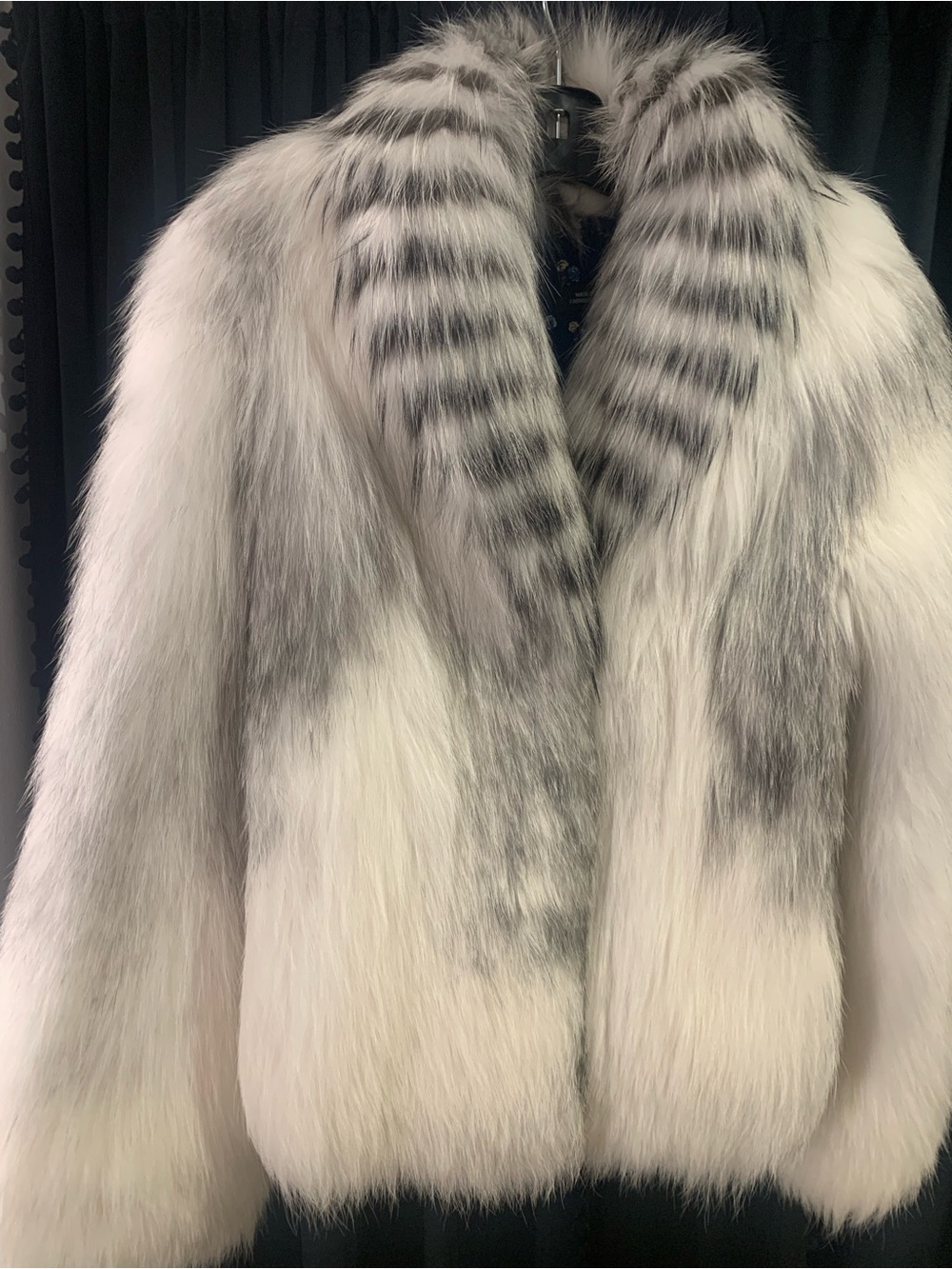 Luxury Marble Fox Fur Jacket - Women - Picture 8 of 9